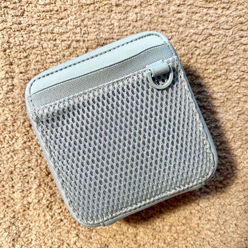 Dagne Dover Small Arlo Skyway